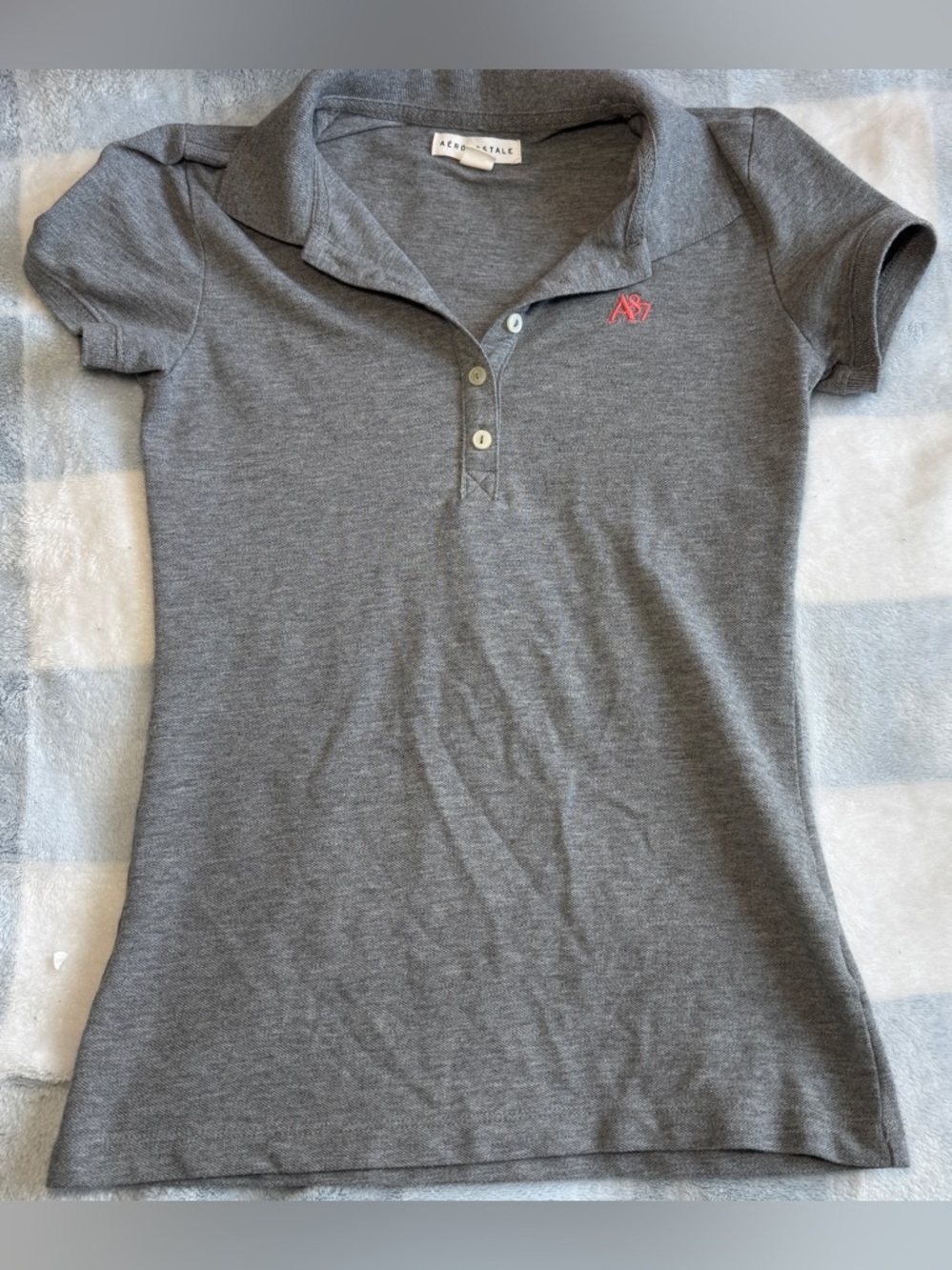 Aeropostale Light Gray Knit Tee with Logo Tag